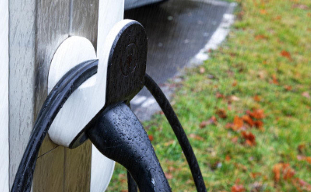 Schutz des Steckers vor Regen